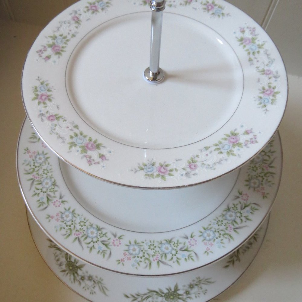 Dessert Stand Pastry Tiered Cupcake Holder Vintage Plates China Wedding Upcycled - Picture 2 of 7